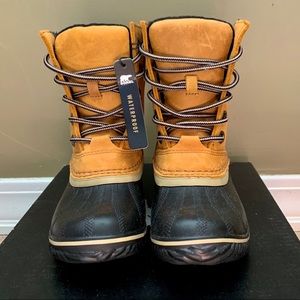 NWT Sorel Slimpack II Lace